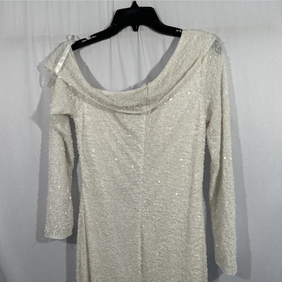 NWT $498 Mac‎ Duggal [ 4 ] Sequined Drop Shoulder Long Sleeve Gown in White - Picture 11 of 14